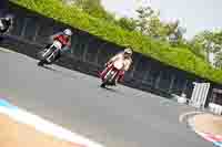 Vintage-motorcycle-club;eventdigitalimages;mallory-park;mallory-park-trackday-photographs;no-limits-trackdays;peter-wileman-photography;trackday-digital-images;trackday-photos;vmcc-festival-1000-bikes-photographs